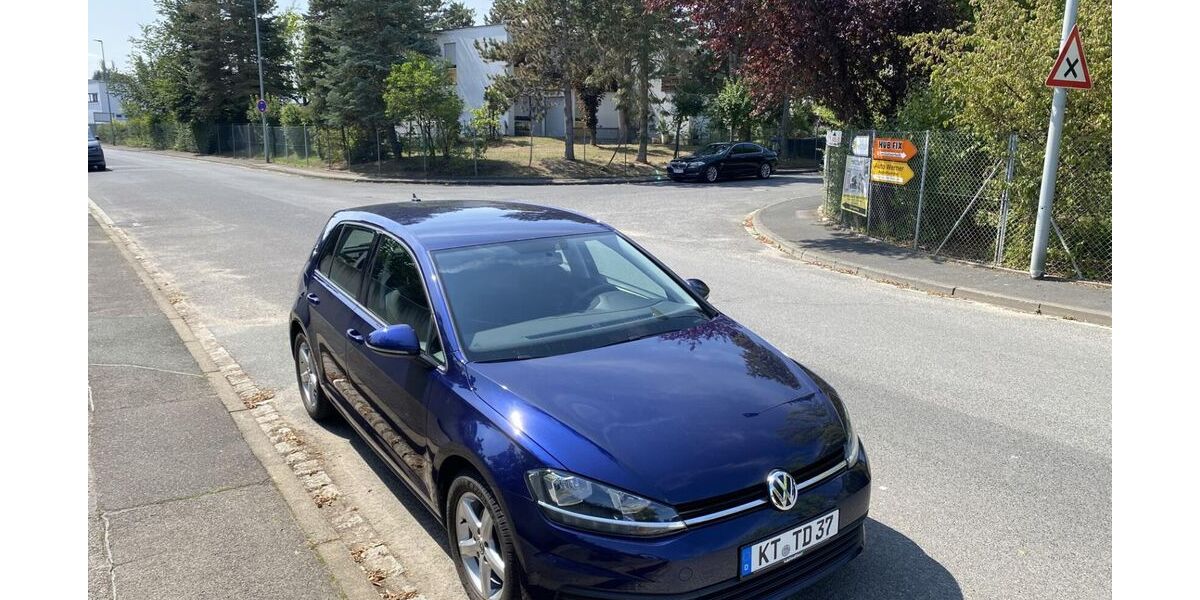 VW Golf 99.300 km 10.200 &euro; Kitzingen 97318