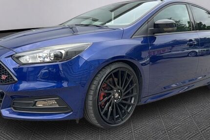 Ford Focus 105.000 km 16.500 &euro; Zellingen 97225
