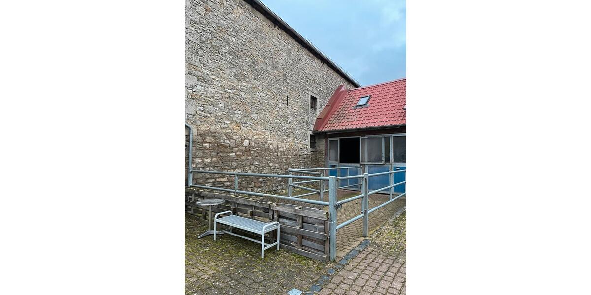 Bauernhaus, Landhaus Kitzingen - 6 Zimmer, 140 m&sup2;, 420.000&euro; | Angebot:26759983