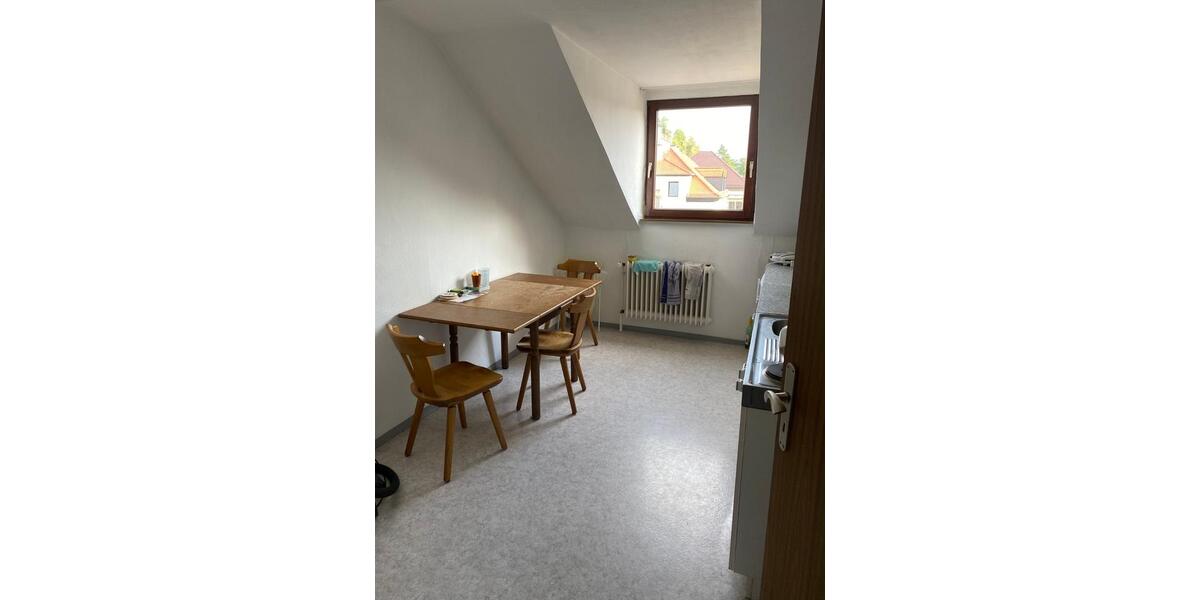 WG-geeignete 2-Zimmer-Dachgeschosswohnung in Würzburg 2 zimmer