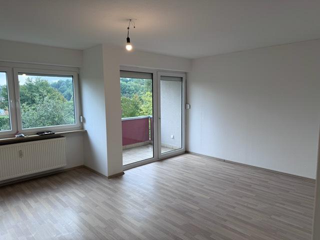 Etagenwohnung Estenfeld - 3 Zimmer, 75 m&sup2;, 960&euro; | Angebot:26658343