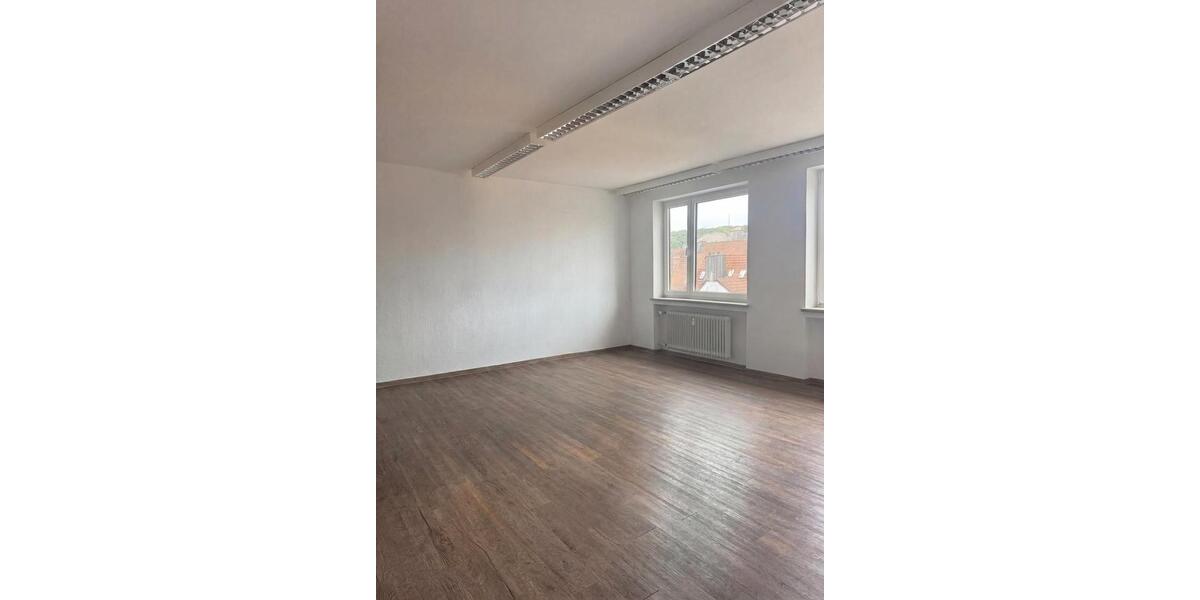 Etagenwohnung Würzburg - 5 Zimmer, 168 m&sup2;, 1.820&euro; | Angebot:26531530