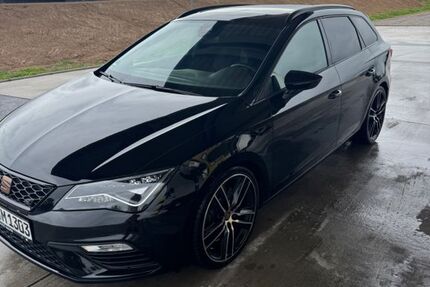 Seat Leon 83.000 km 24.400 € Giebelstadt 97232