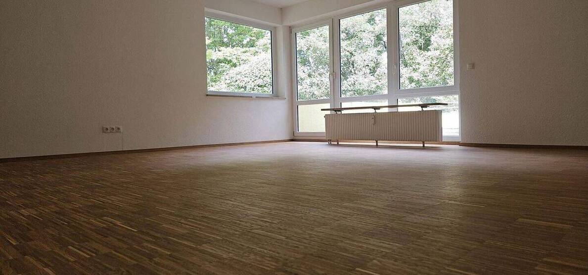 PROVISIONSFREI in WÜGerbrunn: lukrative SteuervorteilekernsaniertTerrasse2xTGim Grünen 3 zimmer