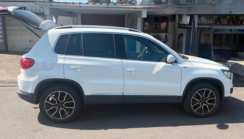 VW Tiguan 204.000 km 12.500 &euro; Hausen 97262