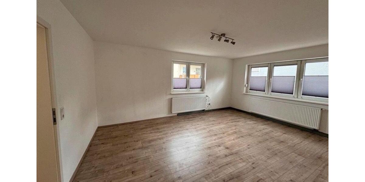 2 Zimmer Wohnung im EG 89qm mit Keller 2 zimmer