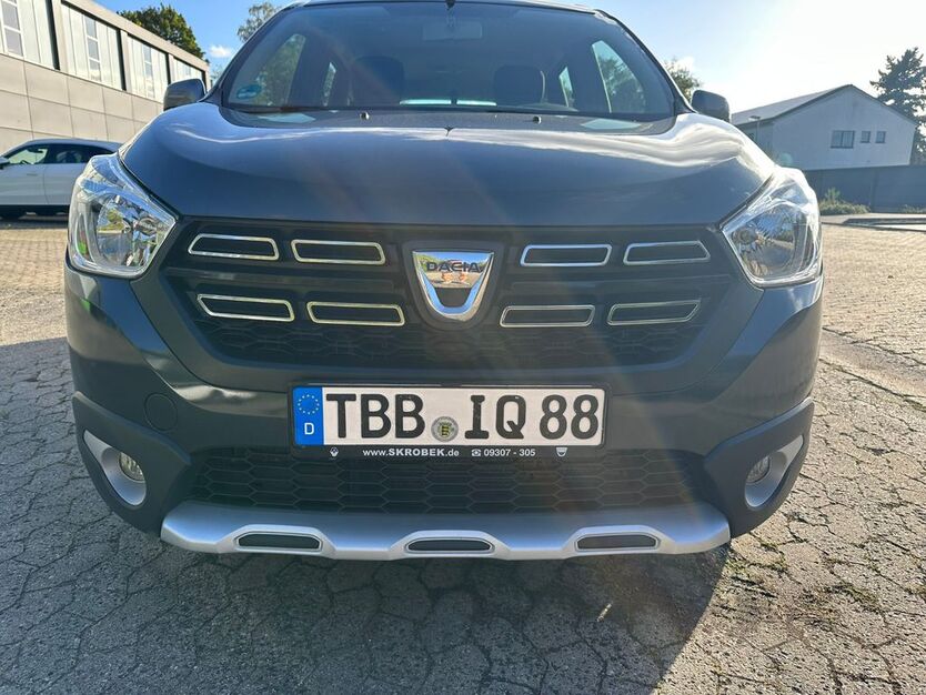 Dacia Lodgy 105.180 km 9.750 € Tauberbischofsheim 97941