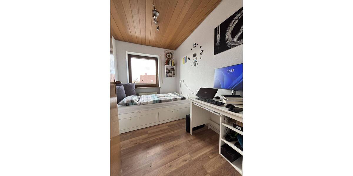 Mehrfamilienhaus, Wohnhaus Giebelstadt Ingolstadt - 9 Zimmer, 261 m&sup2;, 498.500&euro; | Angebot:26641791