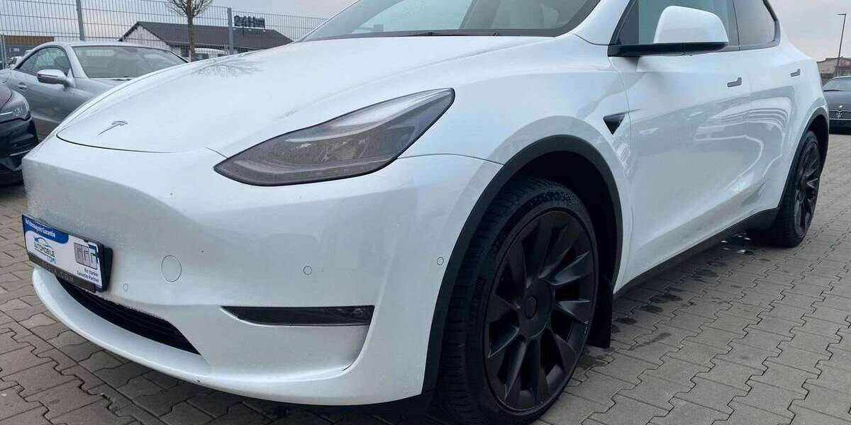 Tesla Model Y 64.666 km 30.800 &euro; Bergtheim 97241