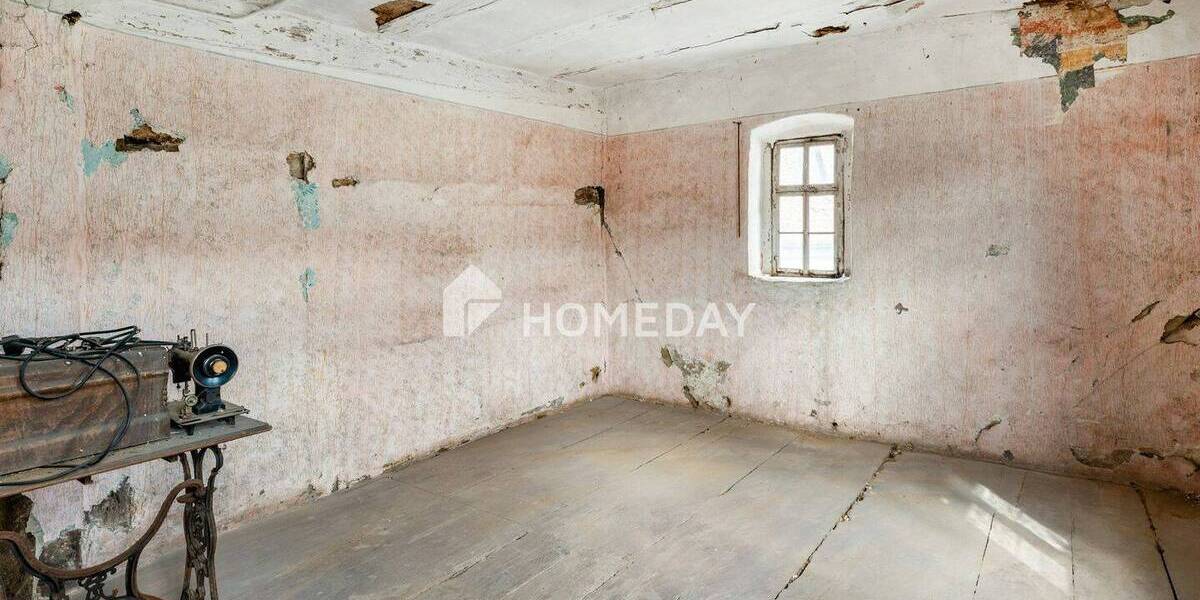 Einfamilienhaus Eußenheim Aschfeld - 8 Zimmer, 275 m&sup2;, 40.000&euro; | Angebot:25702868