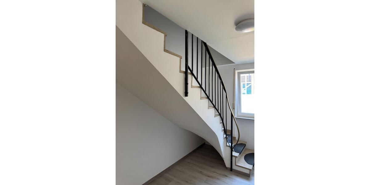 Dachgeschoßwohnung Wiesentheid - 2 Zimmer, 120 m&sup2;, 270.000&euro; | Angebot:24614746