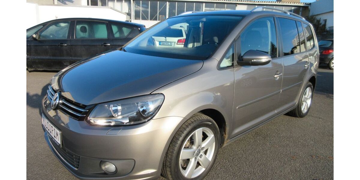 VW Touran 146.000 km 6.995 € Tauberbischofsheim 97941