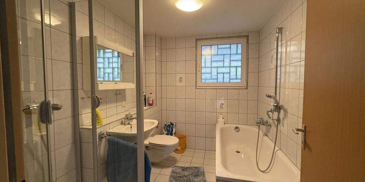Mehrfamilienhaus, Wohnhaus Dettelbach Bibergau - 7 Zimmer, 187 m&sup2;, 690.000&euro; | Angebot:25682720