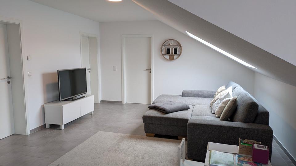 Dachgeschoßwohnung Tauberbischofsheim - 3 Zimmer, 95 m&sup2;, 890&euro; | Angebot:26608691