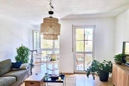 Zentrale 2 Zimmer-Wohnung mit Loggia und Tiefgaragen-Stellplatz 2 zimmer