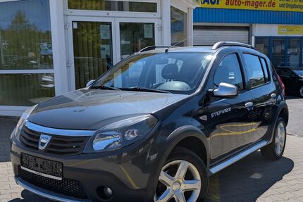 Dacia Sandero 50.000 km 6.200 &euro; Würzburg 97078