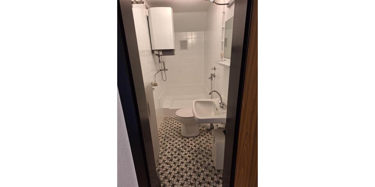 Dachgeschoßwohnung Würzburg Steinbachtal - 2 Zimmer, 62 m&sup2;, 850&euro; | Angebot:25303486