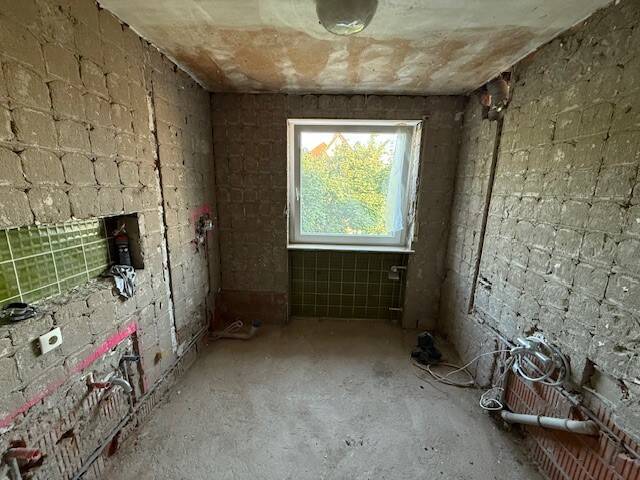 Gewerbeobjekt Volkach - 4 Zimmer, 125 m&sup2;, 1.300&euro; | Angebot:21962142