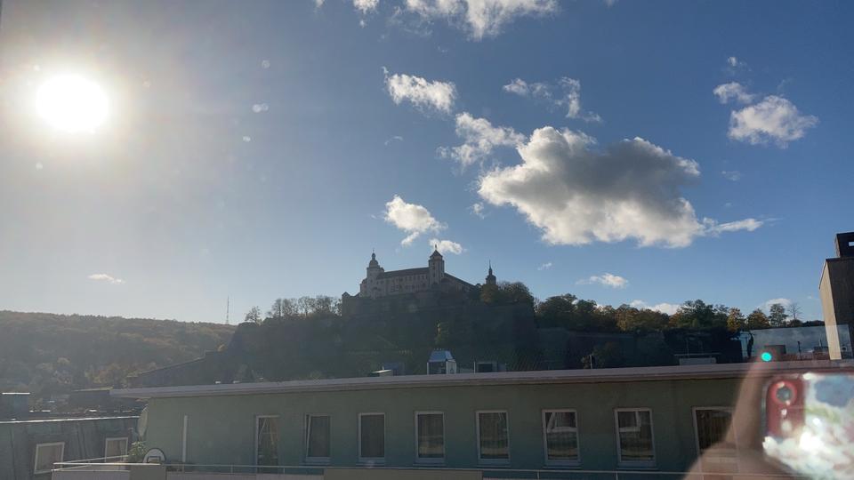Dachgeschoßwohnung Würzburg - 2 Zimmer, 72 m&sup2;, 1.060&euro; | Angebot:26606065