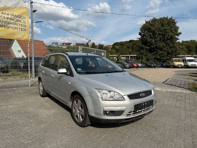 Ford Focus 176.243 km 2.590 € Würzburg 97076