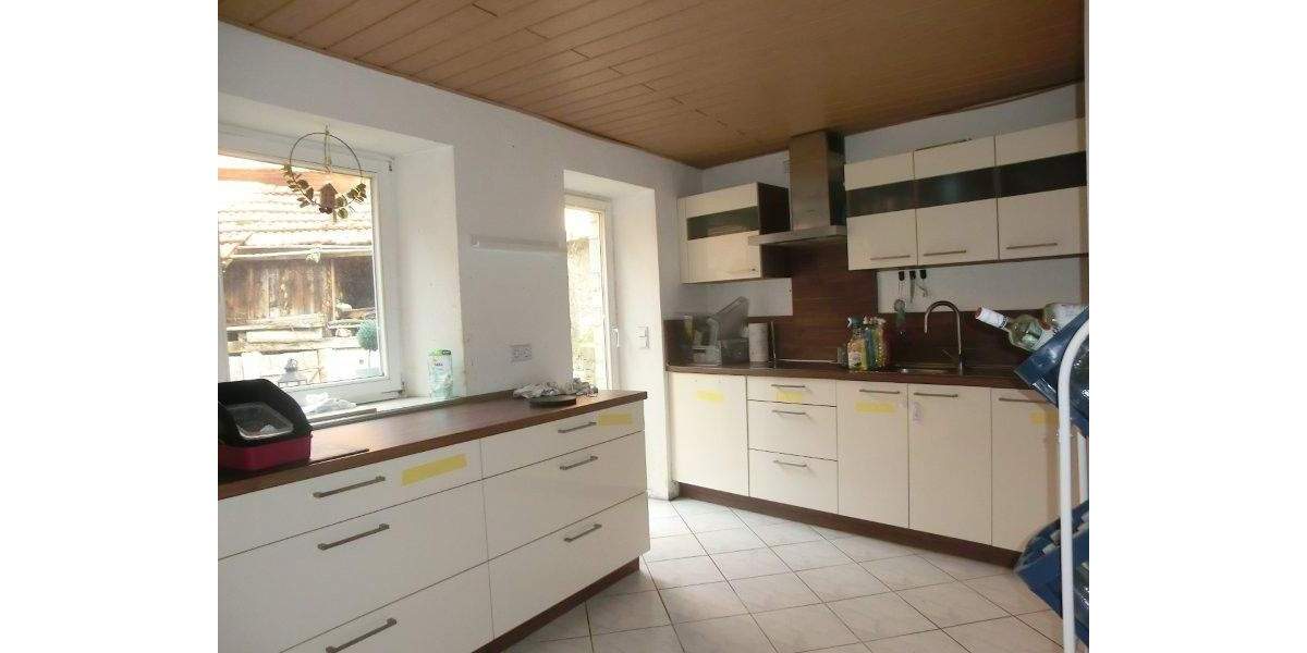 Bauernhaus, Landhaus Dettelbach - 5 Zimmer, 170 m&sup2;, 148.000&euro; | Angebot:25877190