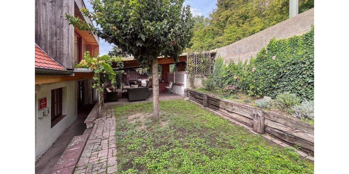 Einfamilienhaus Randersacker - 7 Zimmer, 240 m&sup2;, 740.000&euro; | Angebot:26677307