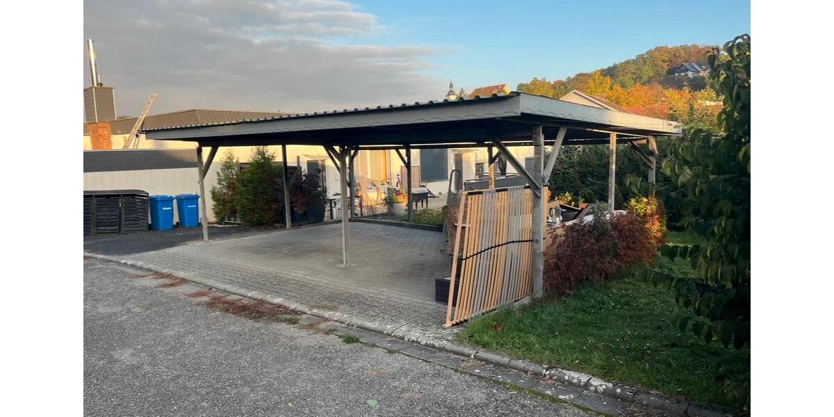 Wunderschöne EG-Wohnung - exklusiver Pool, Kamin & großem Garten 5.5 zimmer