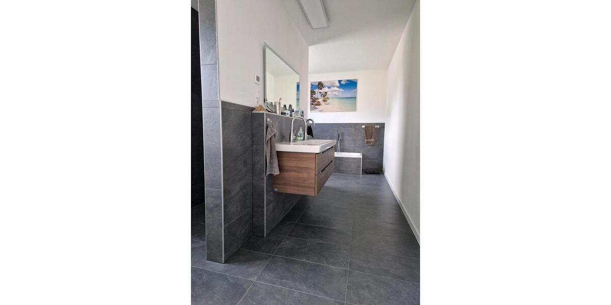 EXKLUSIVE Barrierefrei Seniorengerecht ETW Garten Garage 3 zimmer