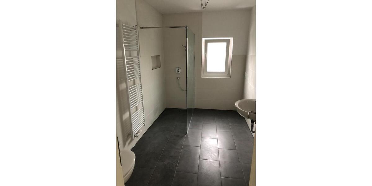 Etagenwohnung Veitshöchheim - 3.5 Zimmer, 90 m&sup2;, 1.400&euro; | Angebot:26478546