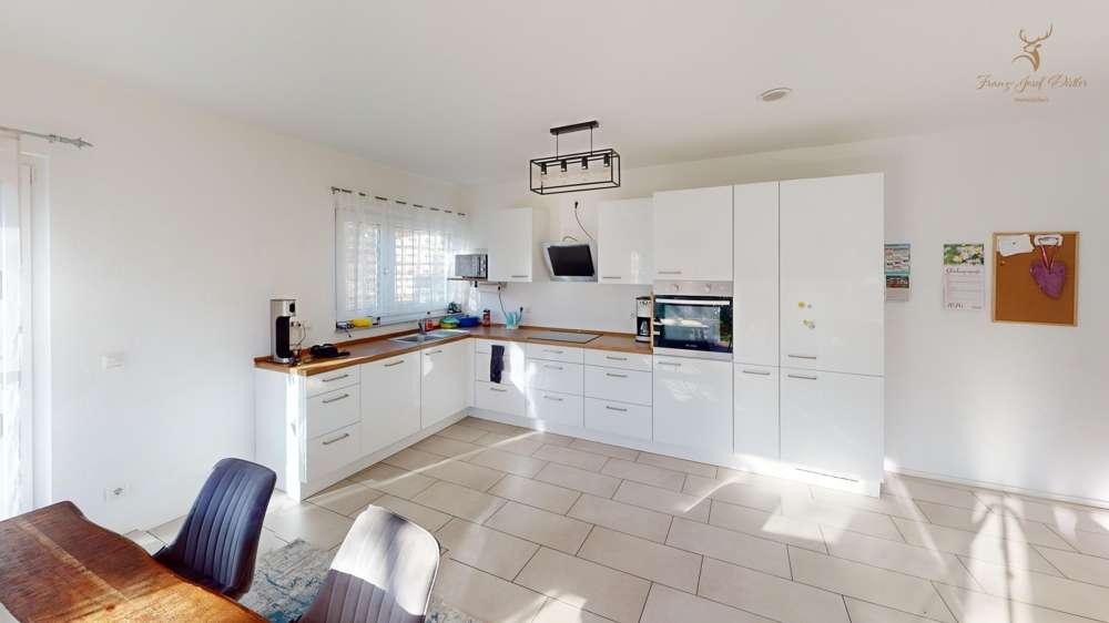 Einfamilienhaus Kitzingen - 4 Zimmer, 125 m&sup2;, 499.000&euro; | Angebot:24707533