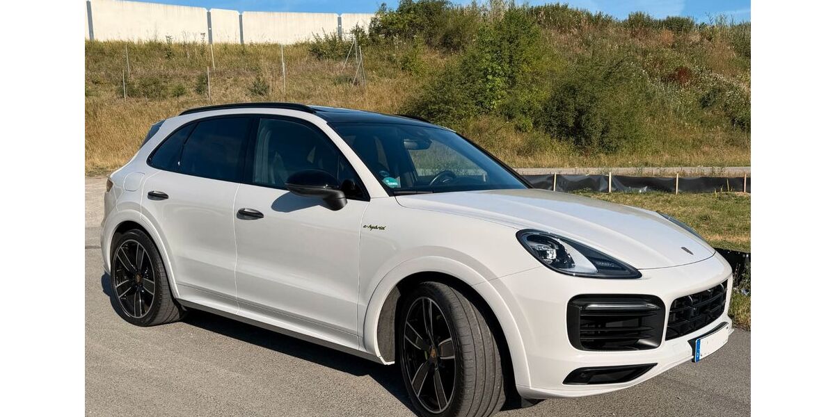 Porsche Cayenne 52.300 km 69.950 &euro; Röthlein 97520