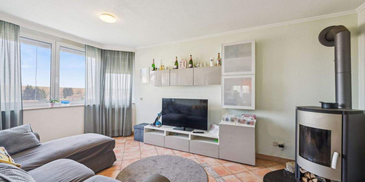 Etagenwohnung Esselbach Kredenbach - 2 Zimmer, 56 m&sup2;, 150.000&euro; | Angebot:25675058