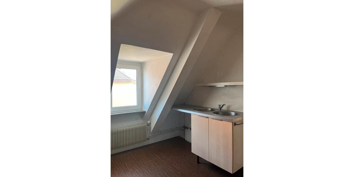 Etagenwohnung Würzburg - 1 Zimmer, 2 m&sup2;, 450&euro; | Angebot:26478213