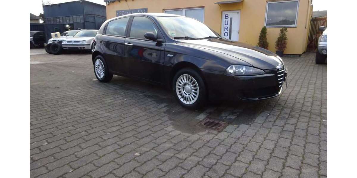Alfa Romeo 147 160.000 km 1.250 &euro; Würzburg 97084