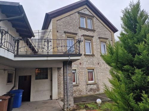 Großzügiges Einfamilienhaus mit Einliegerwohnung in 97450 Arnstein (ID 10527) 7 zimmer