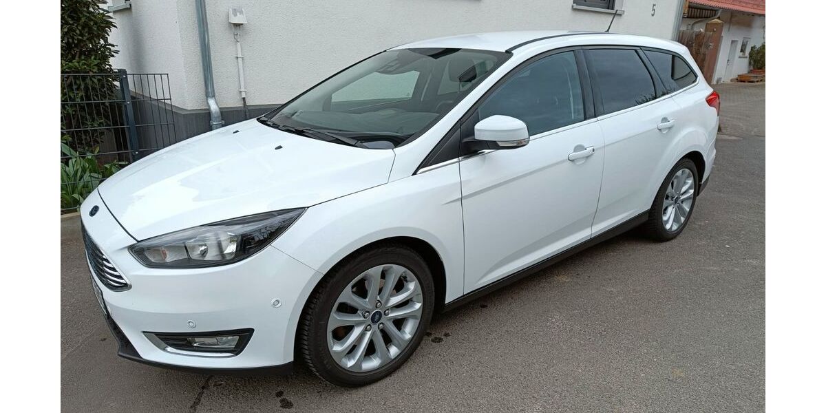Ford Focus 128.000 km 8.990 &euro; Tauberbischofsheim 97941