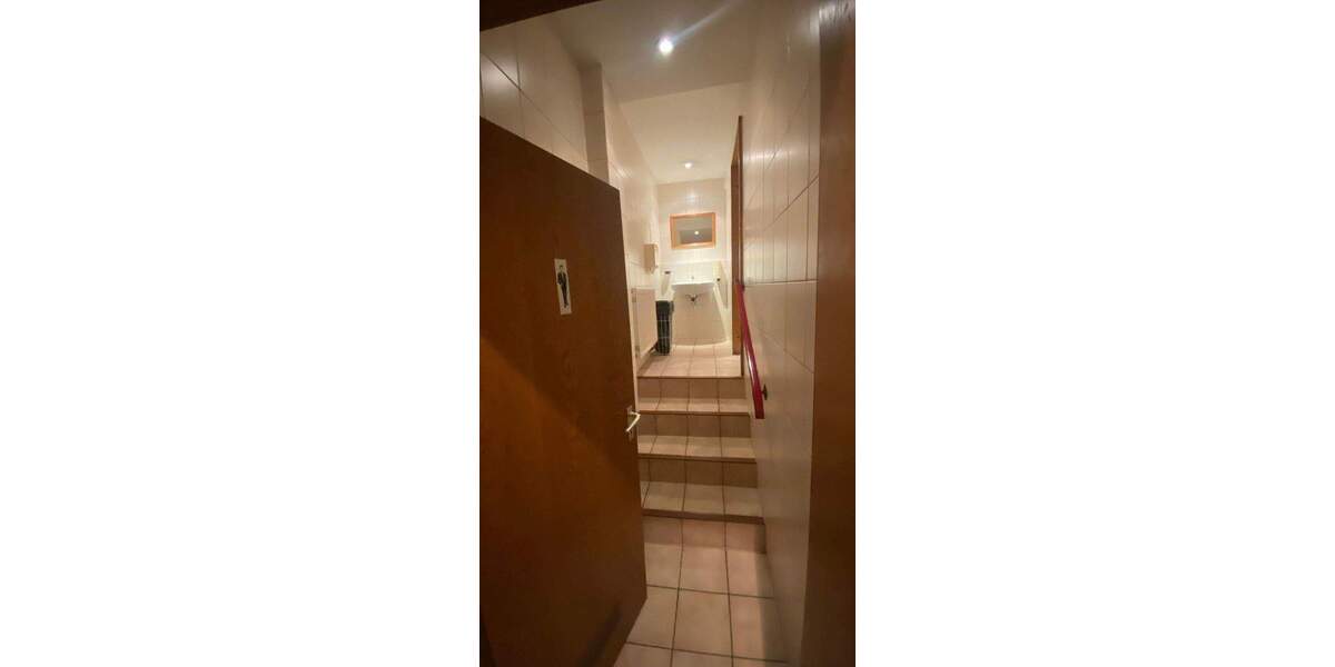 Mehrfamilienhaus, Wohnhaus Volkach - 9 Zimmer, 415.000&euro; | Angebot:23944929