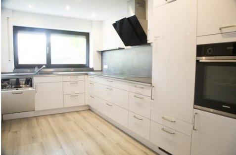 Etagenwohnung Grünsfeld - 6 Zimmer, 190 m&sup2;, 1.800&euro; | Angebot:26038449