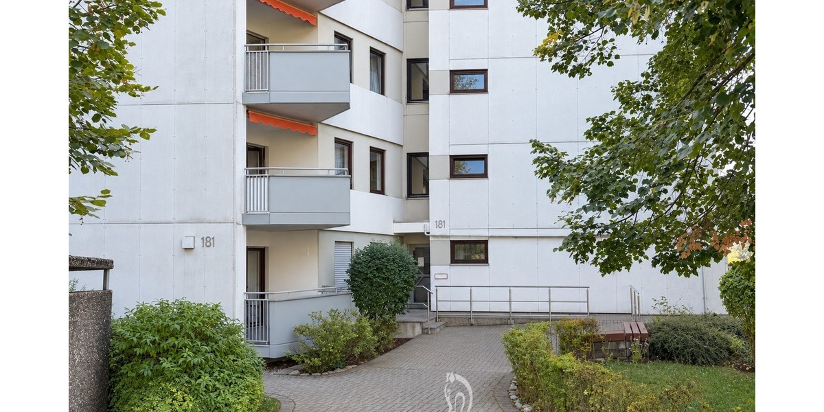 Altersgerecht - Aufzug, Loggia und Tiefgarage – gepflegte 3-Zimmer-Wohnung - Etagenwohnung Höchberg | Angebot:27450926