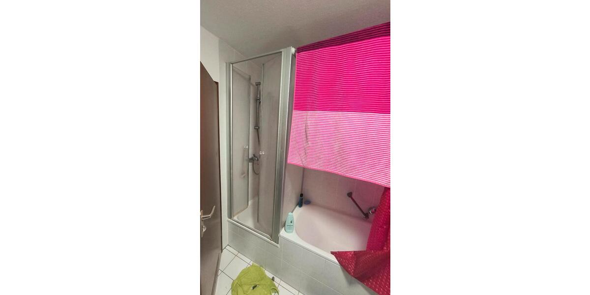 Etagenwohnung Rottendorf - 4 Zimmer, 123 m&sup2;, 1.090&euro; | Angebot:25017965