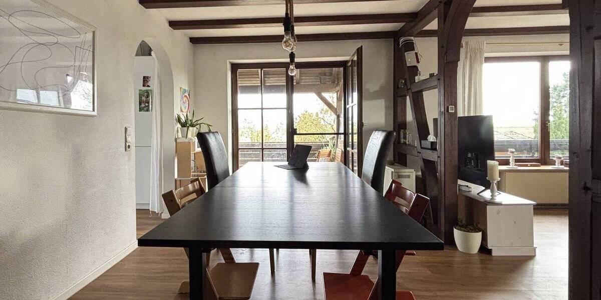 Mehrfamilienhaus, Wohnhaus Giebelstadt Ingolstadt - 9 Zimmer, 261 m&sup2;, 498.500&euro; | Angebot:26641791