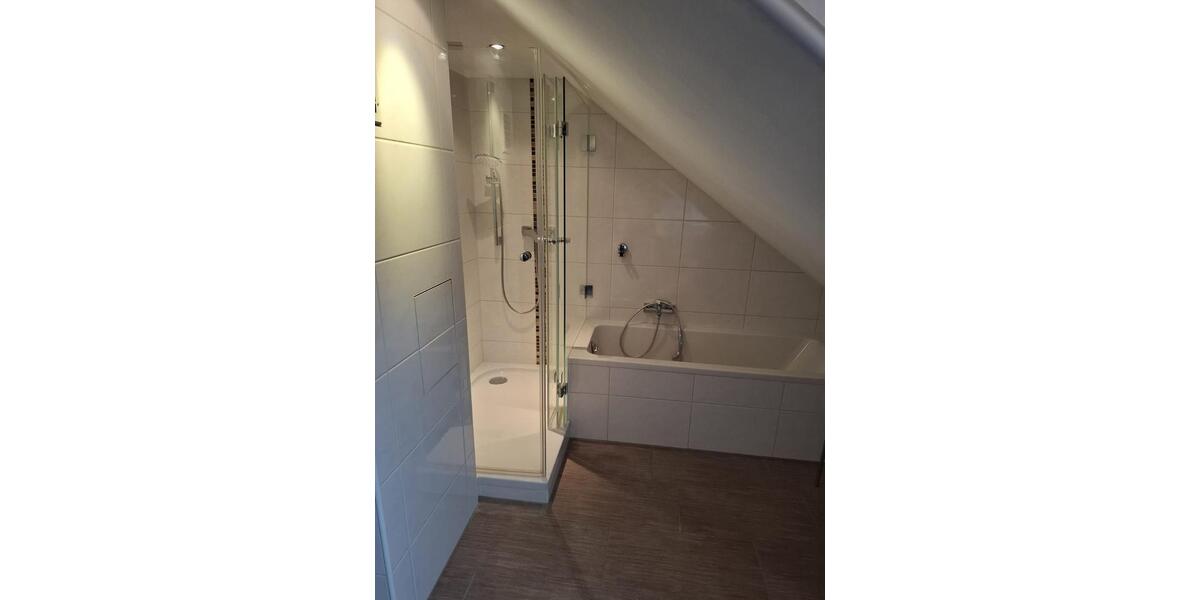 Dachgeschoßwohnung Würzburg Dürrbachau - 3 Zimmer, 80 m&sup2;, 930&euro; | Angebot:25305076