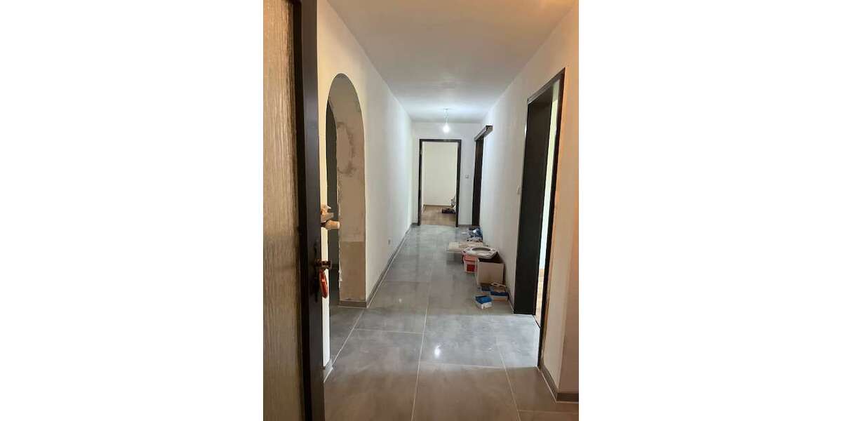 Einfamilienhaus Würzburg Heuchelhof - 9 Zimmer, 260 m&sup2;, 2.600&euro; | Angebot:27192177