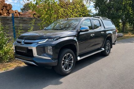 Mitsubishi Pick-up 94.800 km 25.800 &euro; Kleinlangheim - Haidt 97355