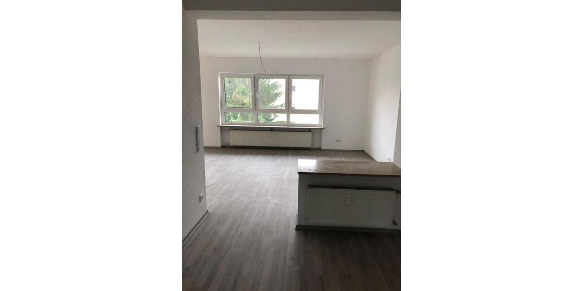 Etagenwohnung Veitshöchheim - 3.5 Zimmer, 90 m&sup2;, 1.400&euro; | Angebot:26478546