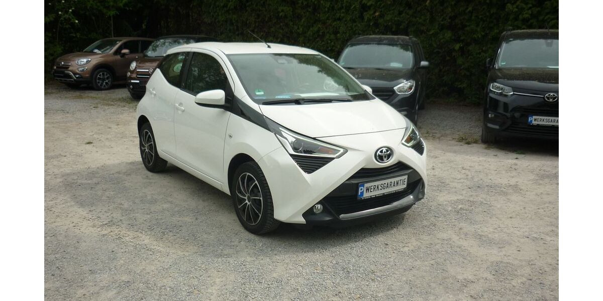 Toyota Aygo (X) 39.350 km 11.990 &euro; Estenfeld bei Würzburg 97230