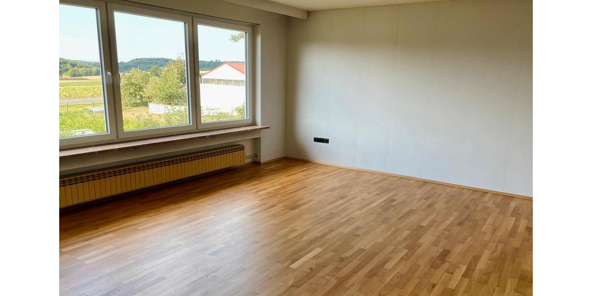 Etagenwohnung Hettstadt - 4 Zimmer, 108 m&sup2;, 1.050&euro; | Angebot:25131993