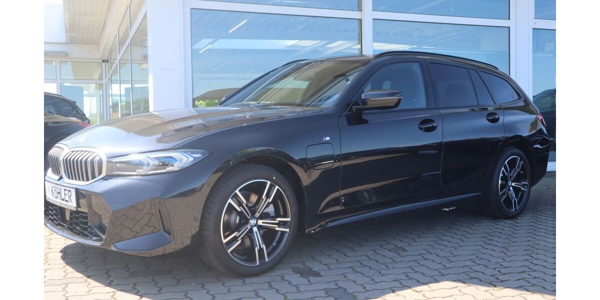 BMW 330 1.025 km 62.990 € Karlstadt 97753