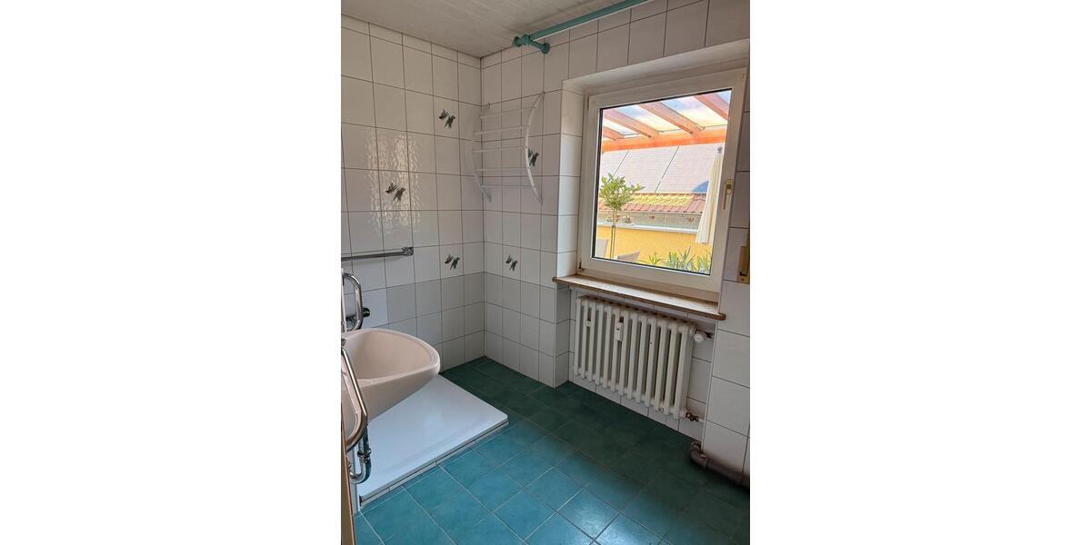 Mehrfamilienhaus, Wohnhaus Theilheim - 10 Zimmer, 220 m&sup2;, 540.000&euro; | Angebot:26704507