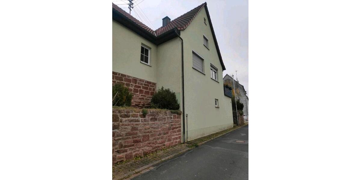 Einfamilienhaus Marktheidenfeld - 3 Zimmer, 160 m&sup2;, 155.000&euro; | Angebot:27169731